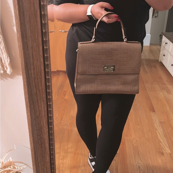 Kate Spade croc embossed top handle satchel - Picture 4 of 9